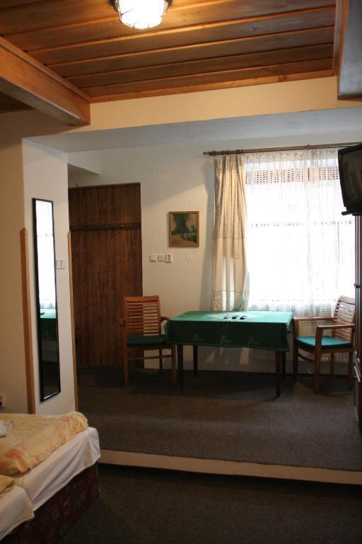 Penzion Novopacke Sklepy Nová Paka Quarto foto